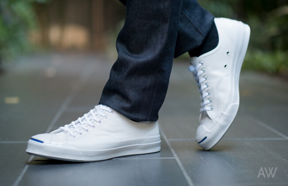 White-Sneakers-Ashley-Weston-Mens-Wardrobe-EssentialsHeader.jpg